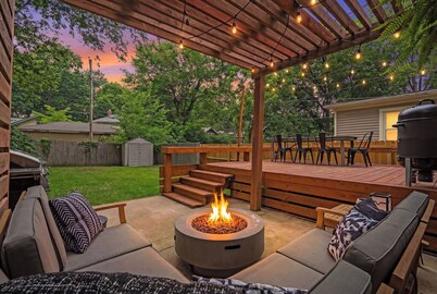 Entertainer - Brookside + Walkable + Firepit