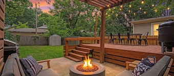 Entertainer - Brookside + Walkable + Firepit