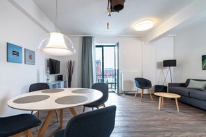 TV, DVD player, books - Großartig Gelegenes Hafenapartment für Ihren Städtetrip in die Hansestadt Wismar (Hansestadt Wismar)