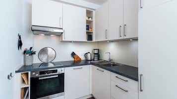 Kühlschrank, Ofen, Herdplatte, Geschirrspüler