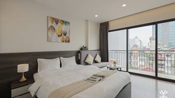 Panoramic Studio Suite | Balcony view