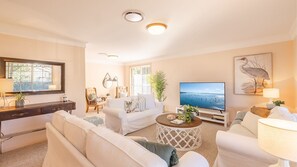 Smart TV, books
