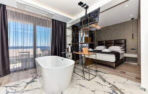 5 Schlafzimmer, Reisekinderbett, kostenloses WLAN, Bettwäsche