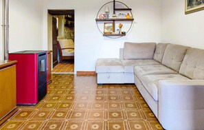 Caminetto, lettore DVD, impianto stereo