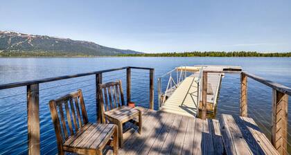 Lakeside Cabin With Private Dock & Sandy Beach