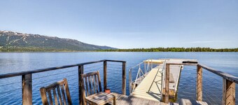 Lakeside Cabin With Private Dock & Sandy Beach