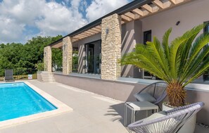 Pool - Amazing home in Nedescina (Nedescina)