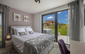 4 Schlafzimmer, Reisekinderbett, kostenloses WLAN, Bettwäsche