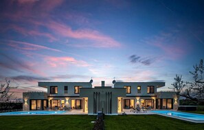 Exterior - 4 bedroom gorgeous home in Brtonigla (Brtonigla)