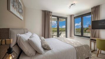 4 chambres, lit parapluie, Wi-Fi gratuit, draps fournis