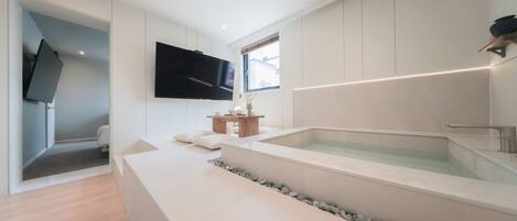 Ropa de cama de alta calidad, wifi gratis y ropa de cama