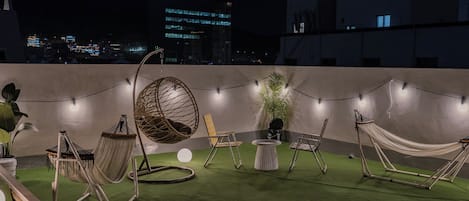 Camp rooftop | 1 bedroom, premium bedding, free WiFi, bed sheets