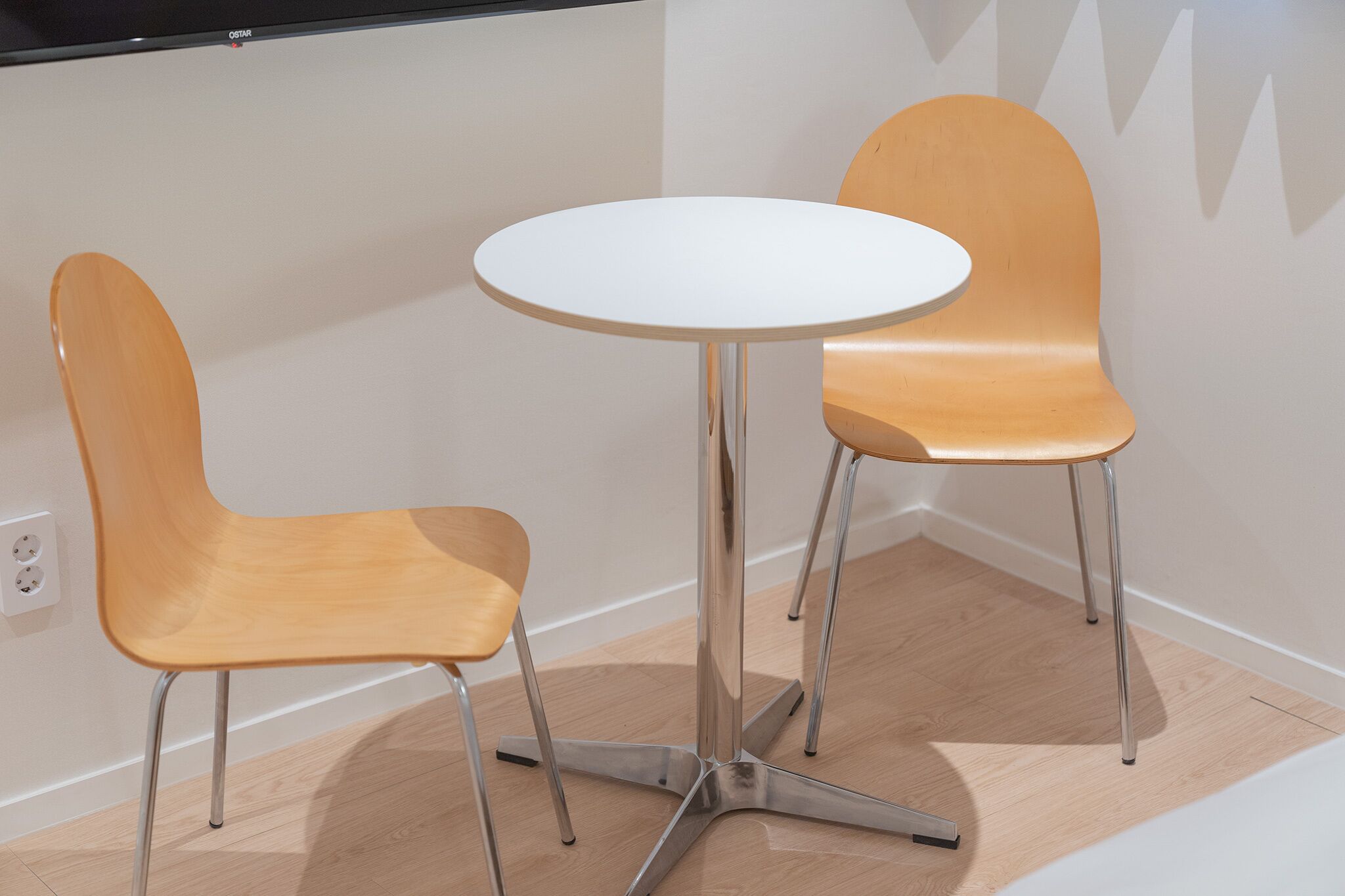 1 bedroom, premium bedding, free wifi, bed sheets