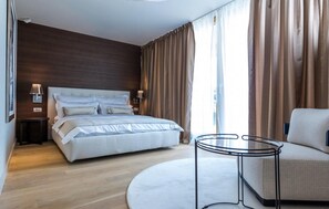 4 chambres, Wi-Fi gratuit, draps fournis