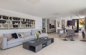 TV, table football, ping pong