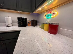 Fridge, microwave, oven, stovetop - … The F•r•i•e•n•d•s Experience … (Gadsden)