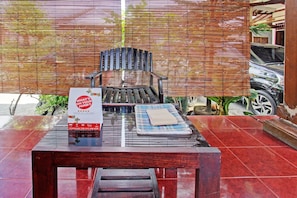 Reception - Hotel O Astri Homestay (Mataram)
