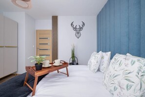 1 chambre, fer et planche à repasser, Wi-Fi, literie fournie