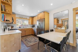 Fridge, microwave, oven, stovetop - Rustling Grove - Pet-Friendly, Walk to Lake & Downtown - Private Hot Tub (Tahoe City)