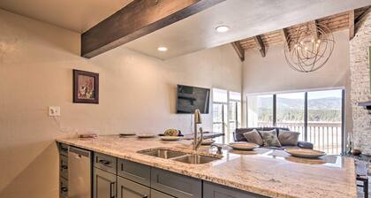 Walk to Lifts | Views | Fireplace | Mountain Meadows 202