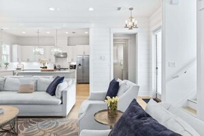 TV, offices - 30A | Big Home | 4 Bikes | Pool | Sleeps 16 (Rosemary Beach)