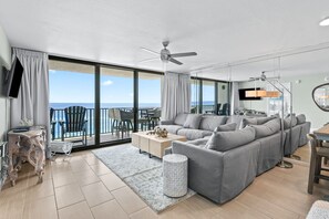 TV - Gulf Front 30A | Stunning Views | Fresh Remodel (Santa Rosa Beach)