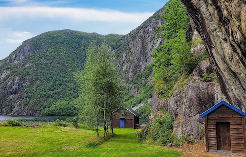 4 bedroom stunning home in Fjæra
