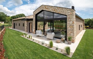 Exterior - Stunning home in Bale (Bale)