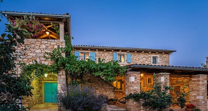 Beautiful home in Grandici