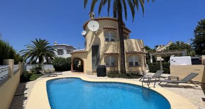 T-0523, Villa Mar, very well maintained villa 500 m to the sea
