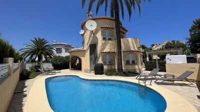 T-0523, Villa Mar, very well maintained villa 500 m to the sea