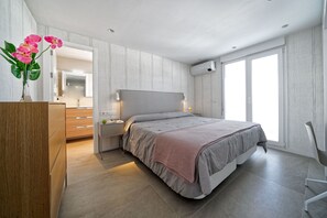 3 slaapkamers, een kluis op de kamer, een strijkplank/strijkijzer