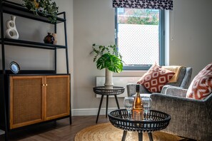 Living area - A couples retreat that sleeps 2 guests in 1 bedroom (York)