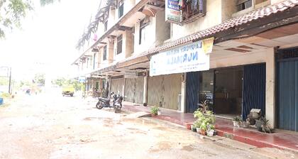 SPOT ON 92569 Anto Homestay SyariahNearPelabuhan Feri Harbor Bay