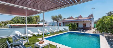 Alberca al aire libre