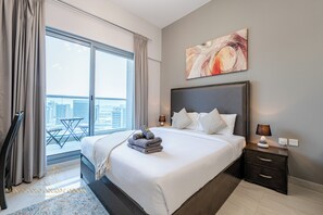 Design Studio | Individually decorated, iron/ironing board, free WiFi - Marco Polo - Exquisite apartment with ci (Dubai)