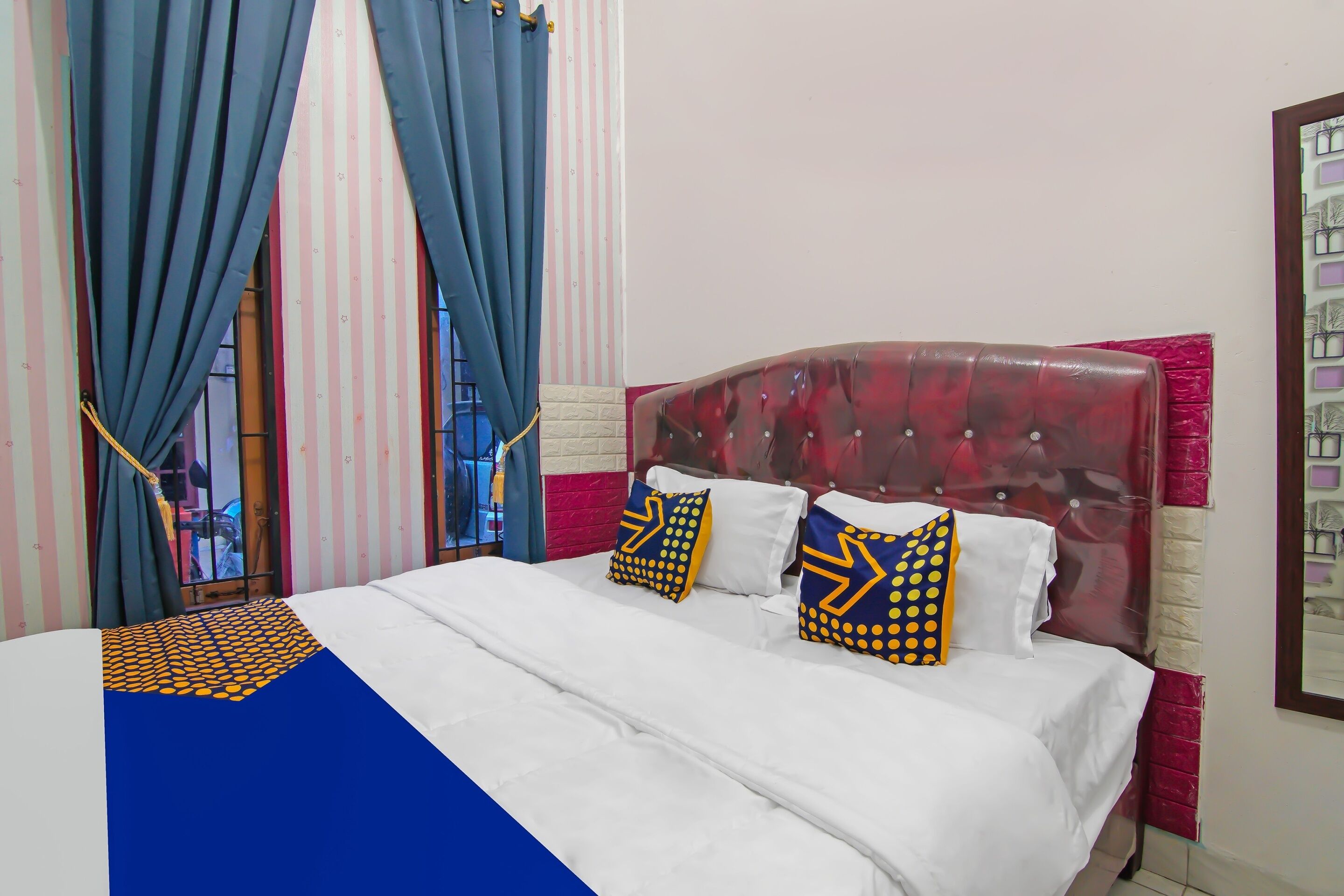Double Room | Free WiFi, bed sheets