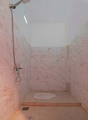 Quarto casal | Banheiro | Chuveiro, sabonete
