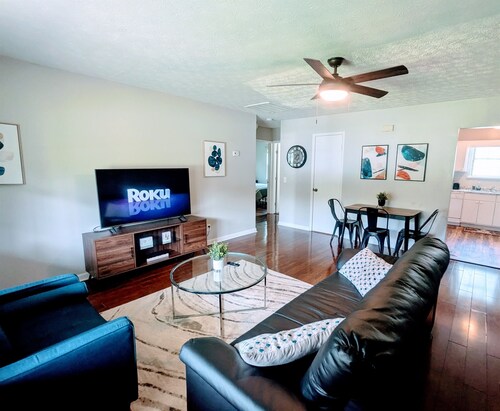 Room to Unwind | 2BR, Outdoor Space, Fast WiFi, TVs in every bedroom
