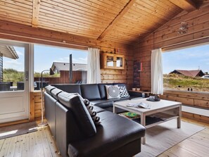 Télévision, cheminée, lecteur de DVD