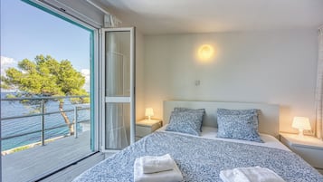 Standard Apartment, Multiple Bedrooms, Sea Facing (Valdarke Seaside Apartment) | 1 bedroom, iron/ironing board, free WiFi, bed sheets