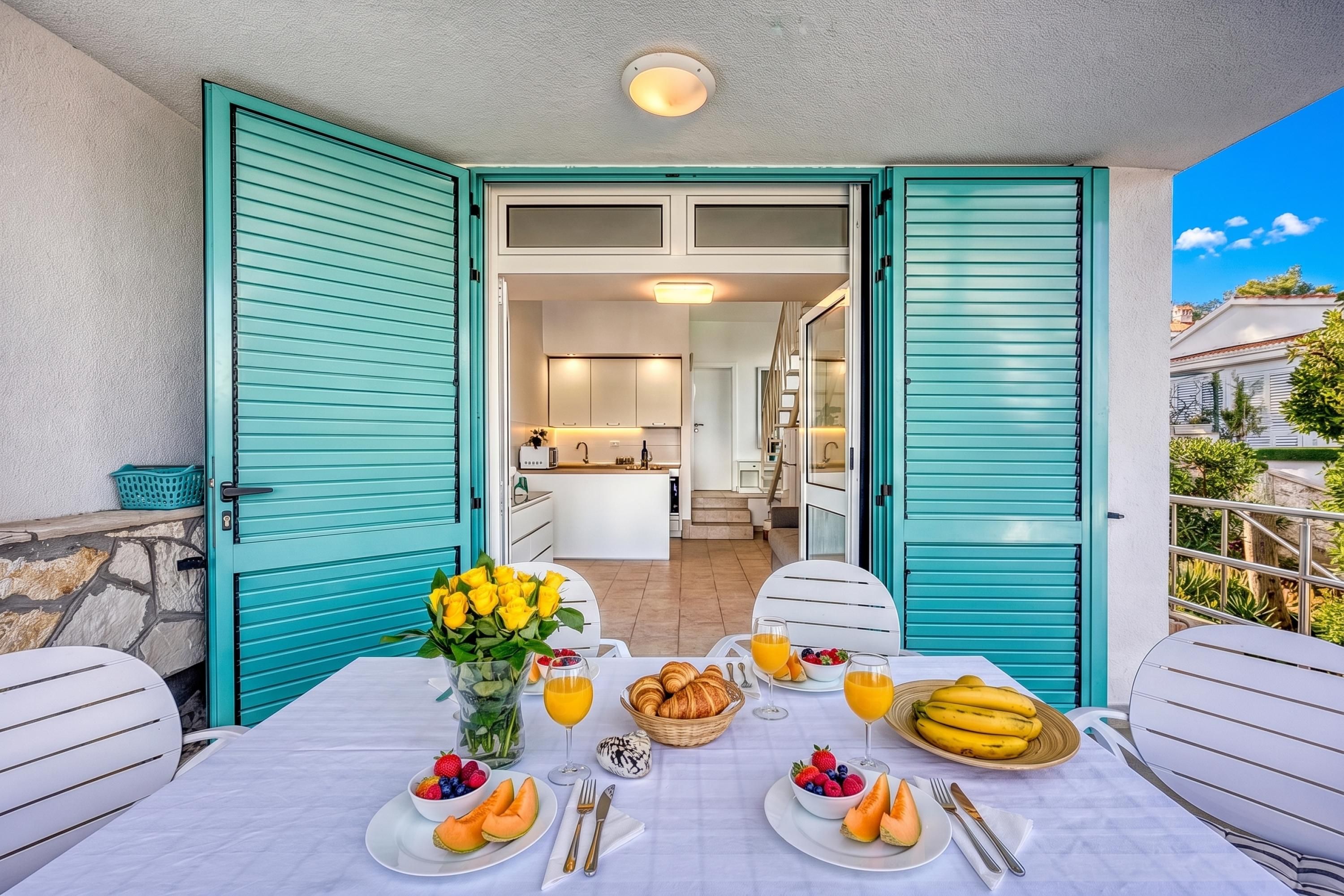 Appartement Standard, 1 chambre, balcon, vue mer (Valdarke Seaside Apt /w Sea View) | Restauration extérieure