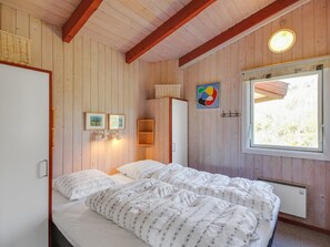 3 bedrooms, Internet