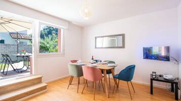 21-inch flat-screen TV with satellite channels