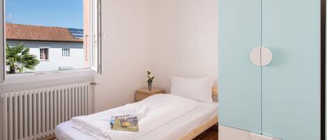 Family House, Multiple Bedrooms, Mountainside (Casa Carolina 1) | 2 bedrooms, free WiFi, bed sheets