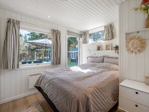 4 bedrooms, WiFi