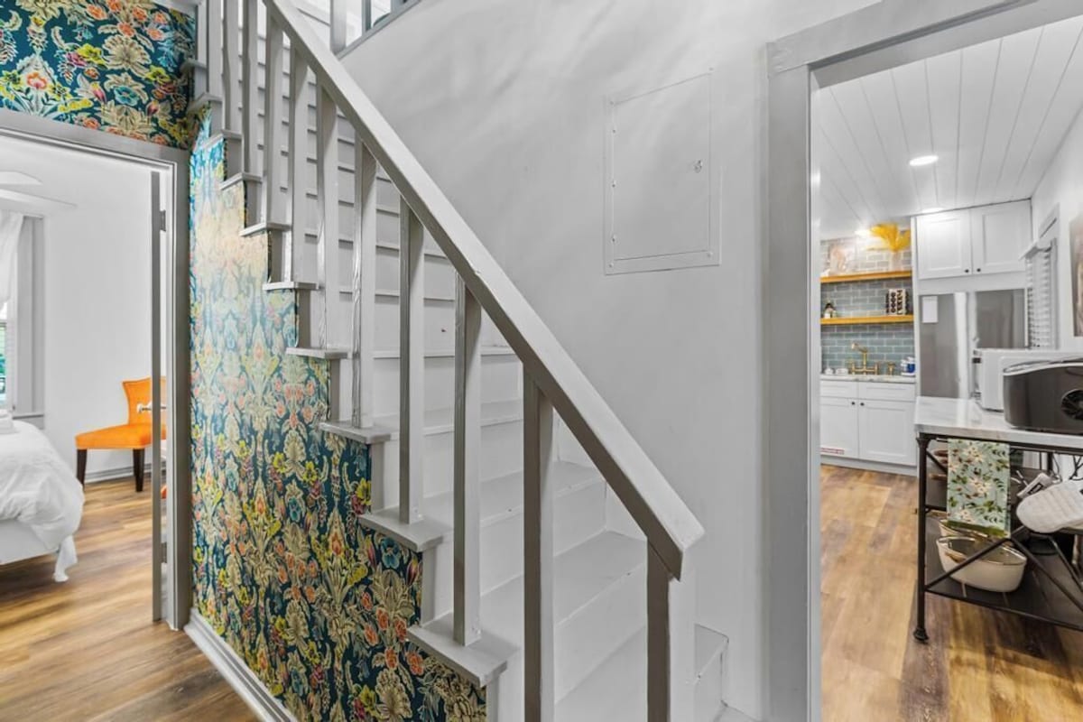 Photo 25 of Adorable Uptown Cottage-Steps to attractions! Perfect for families and couples!