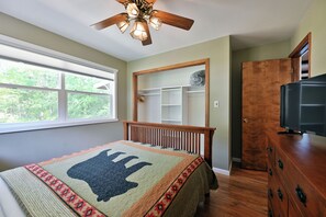 3 bedrooms, free WiFi, bed sheets