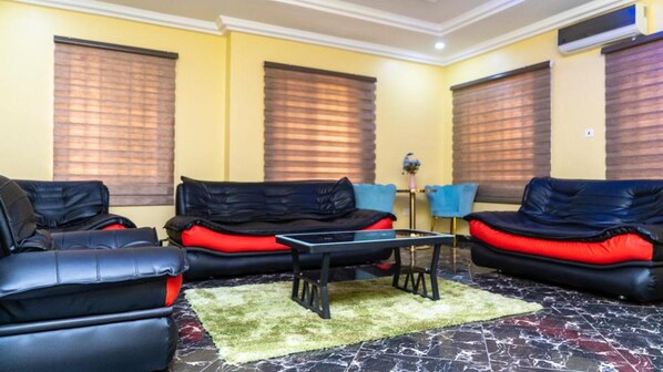 Apartment | Interior - Impeccable 2-bed Apartment in Accra (Patang West)