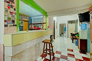 Quầy tiếp tân